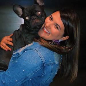 Meet your Posher, Madalyn